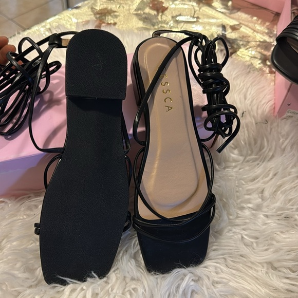 BLACK LACE UP SANDAL SIZE 8 NEW NEVER WORN - Picture 3 of 4